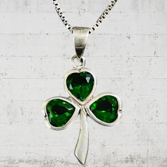 Sterling Silver Celtic Green CZ Shamrock Pendant Necklace 16" Box Chain Ireland - Picture 10 of 11